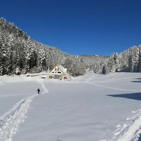 Gite La Resilience, Sur La Piste De Ski D'Autrans Exterior photo